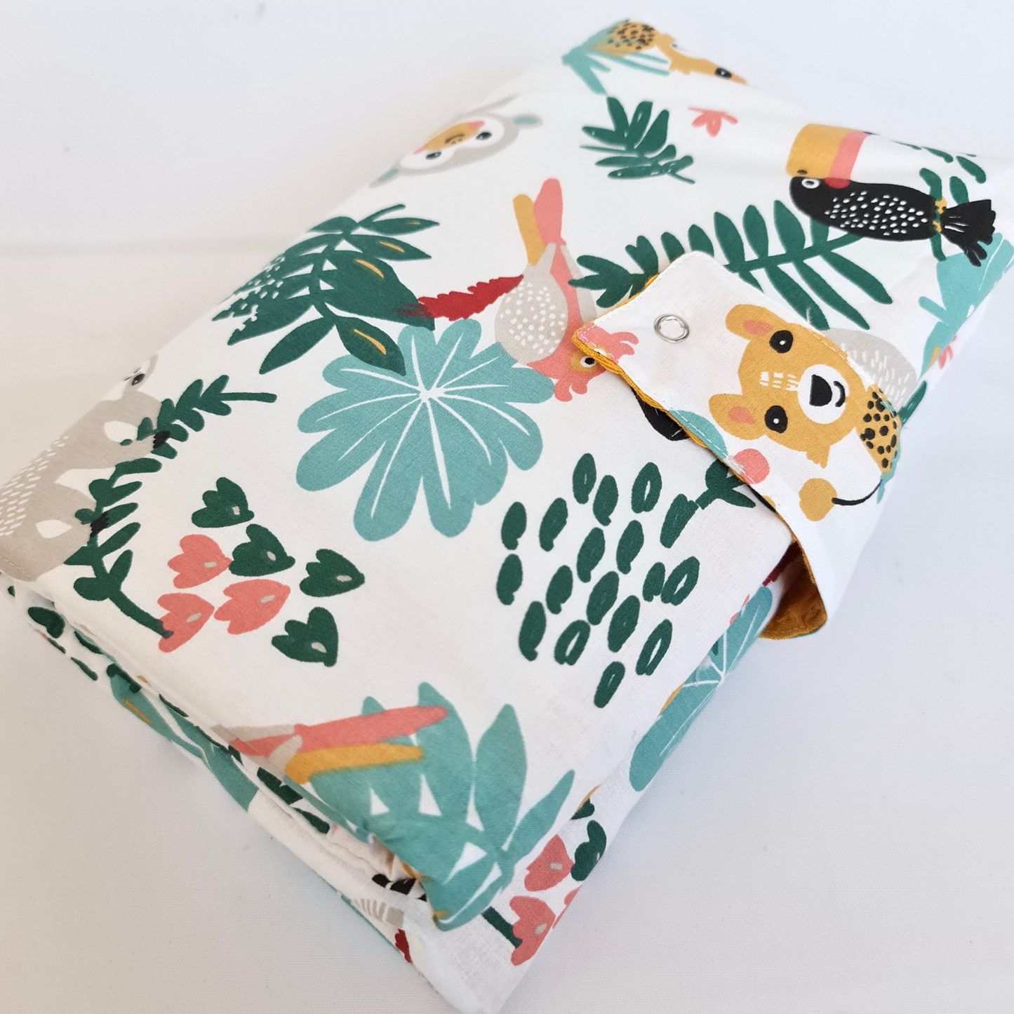 Windeltasche mit Wickelfläche grün Dschungel