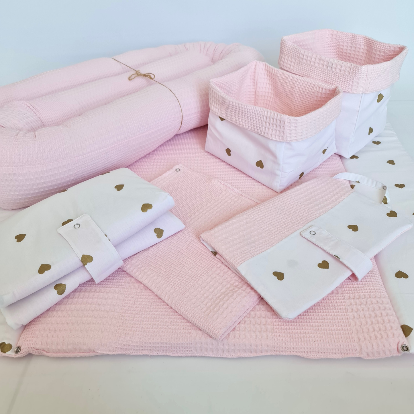 changing mat pink gold hearts