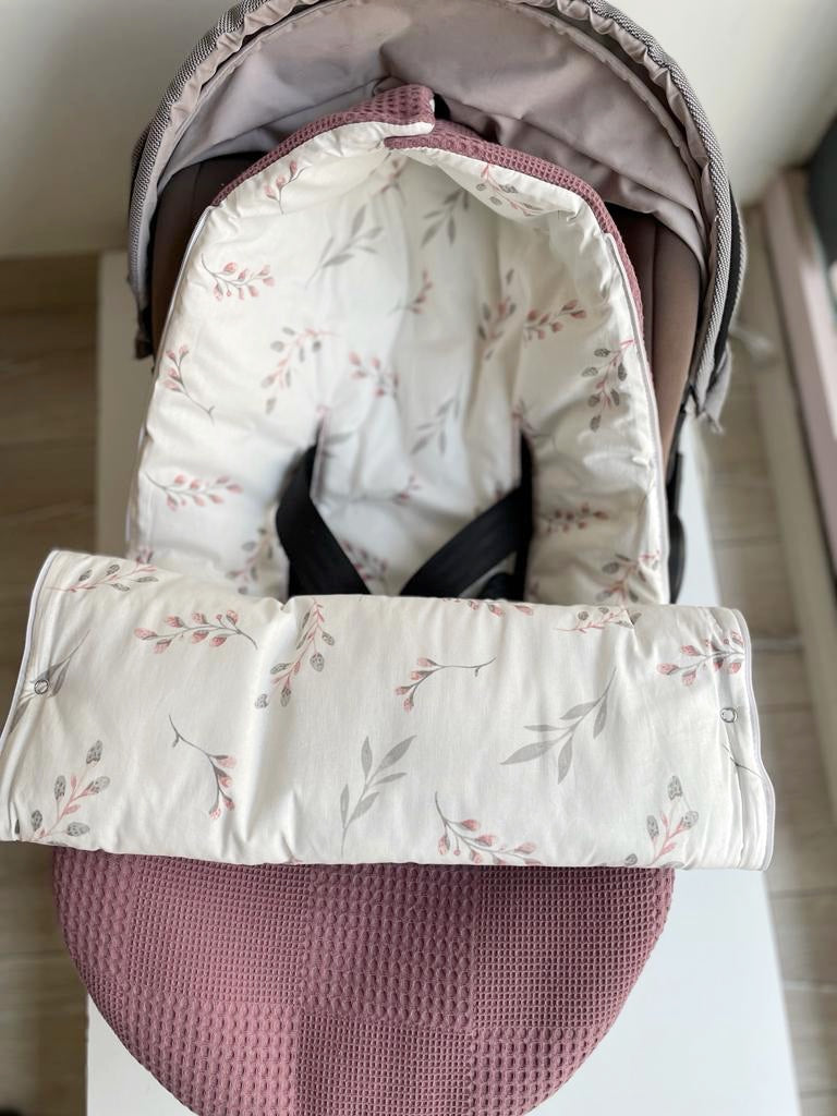 2in1 Einschlagdecke für Babyschale / Baby Schlafsack dunkel altrosa Weidenkätzchen