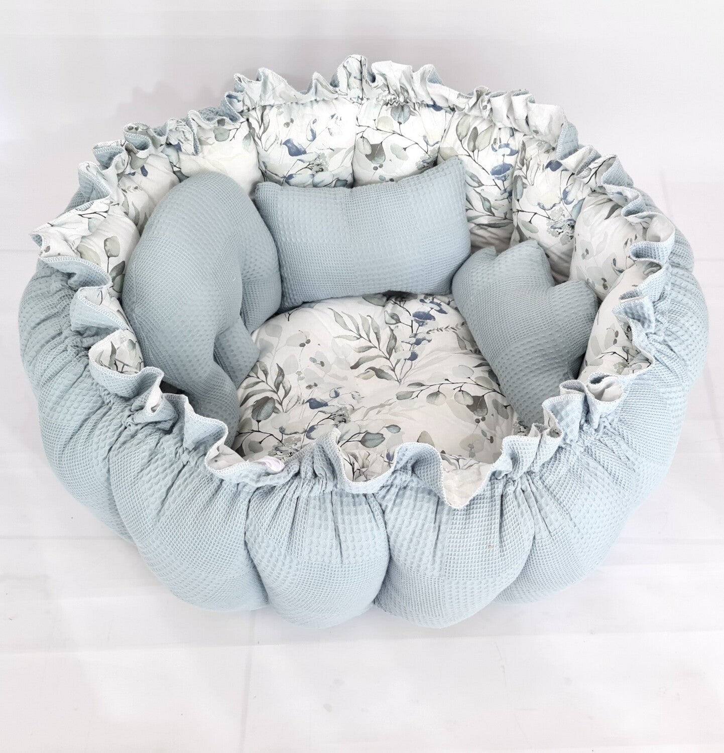 2in1 Spielmatte / Babynest petrolblau Eukalyptus