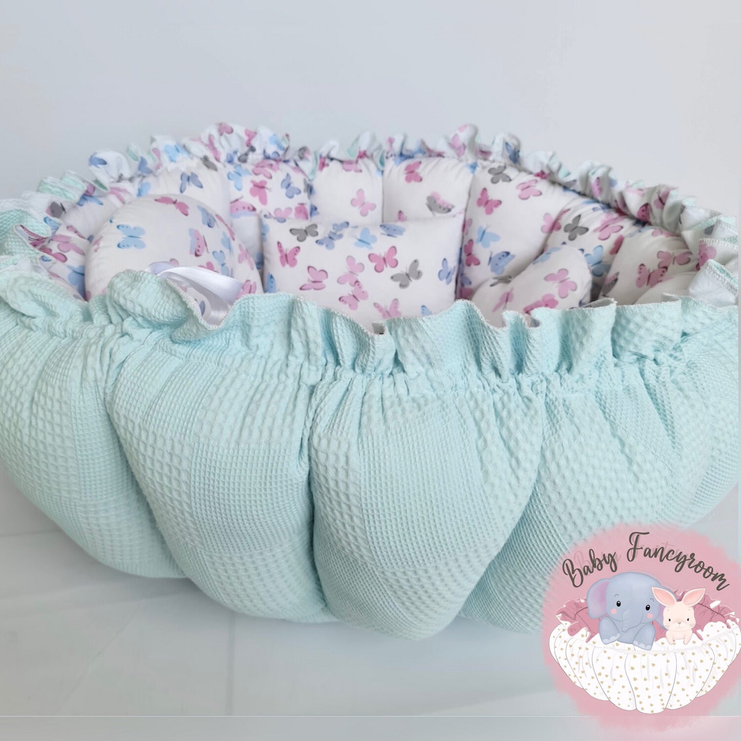 SPARSET. 2in1 Spielmatte / Babynest mintgrün bunte Schmetterlinge + Decke