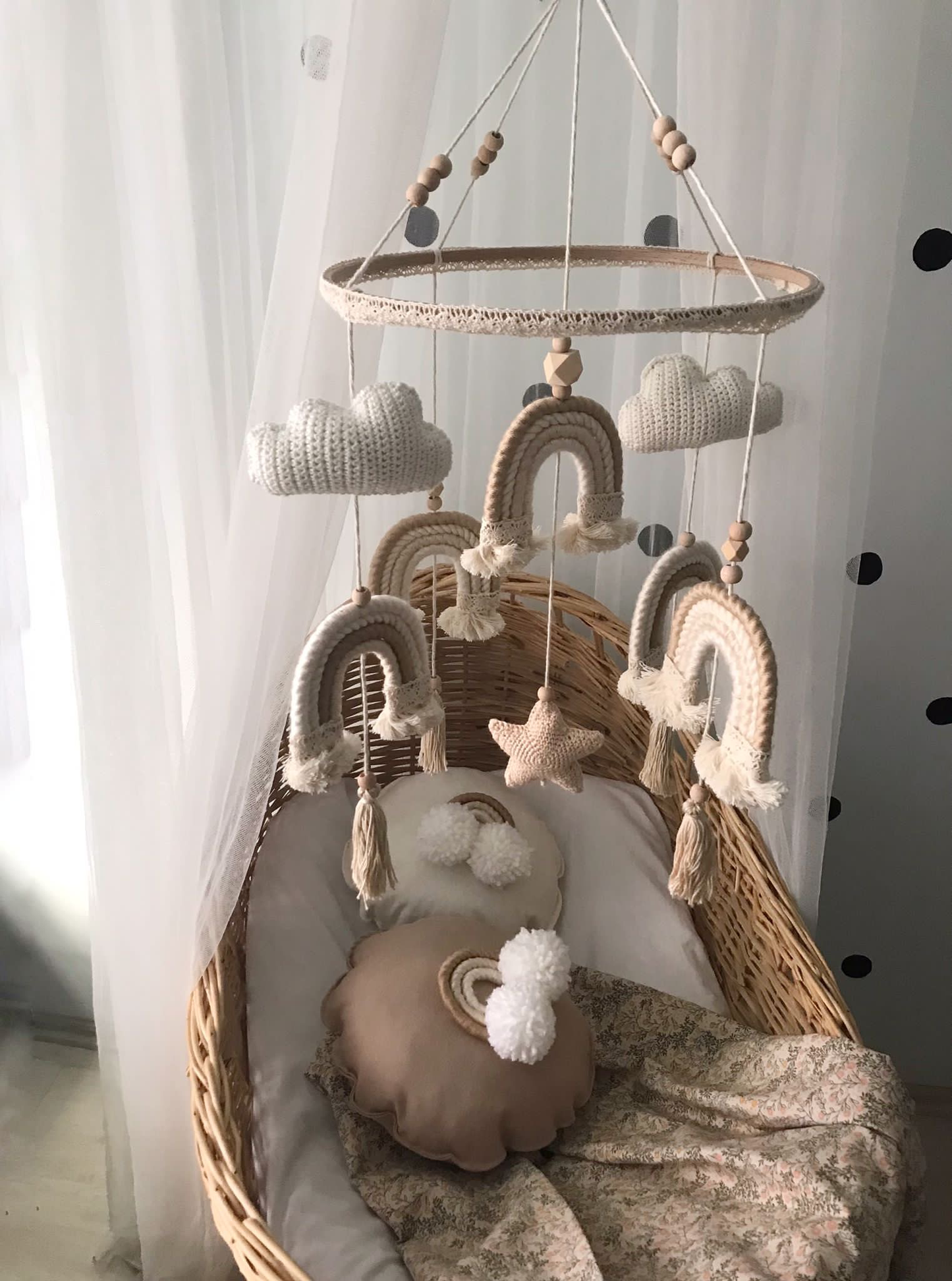 Macrame baby mobile beige white clouds