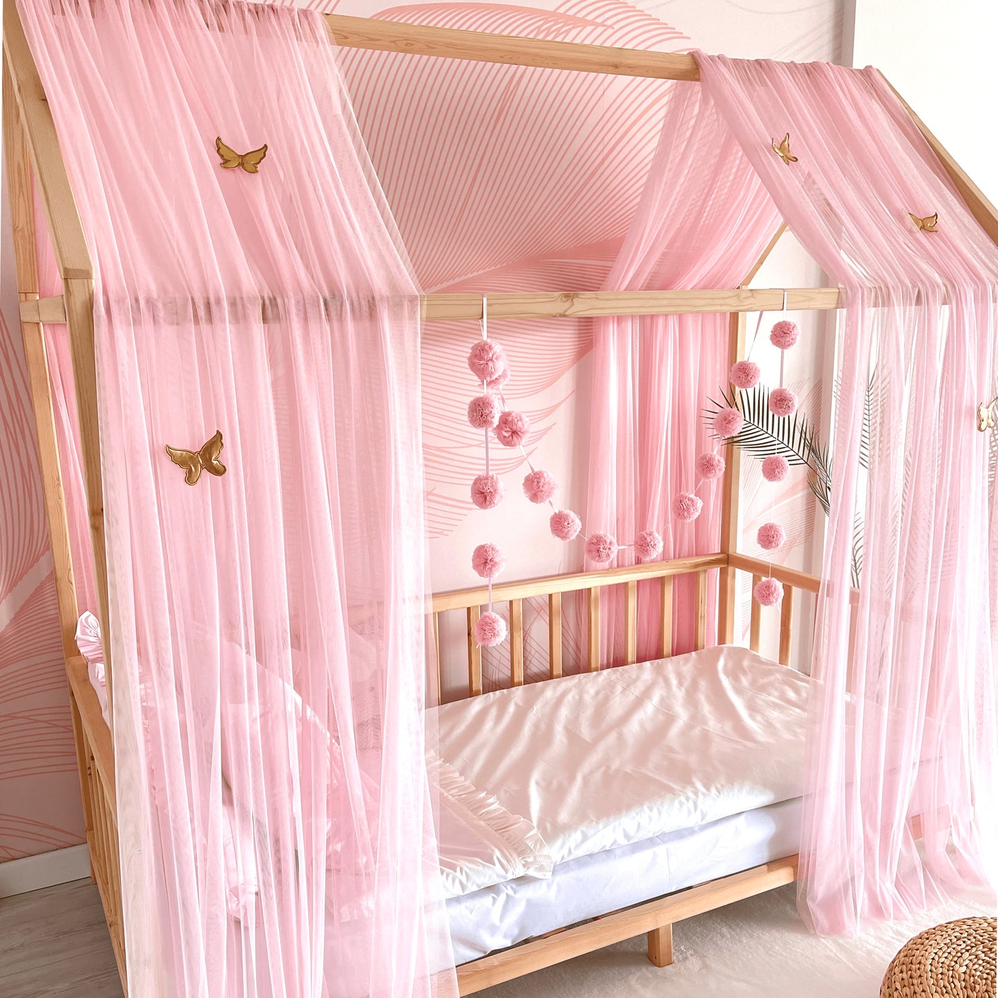 house bed - sky pink