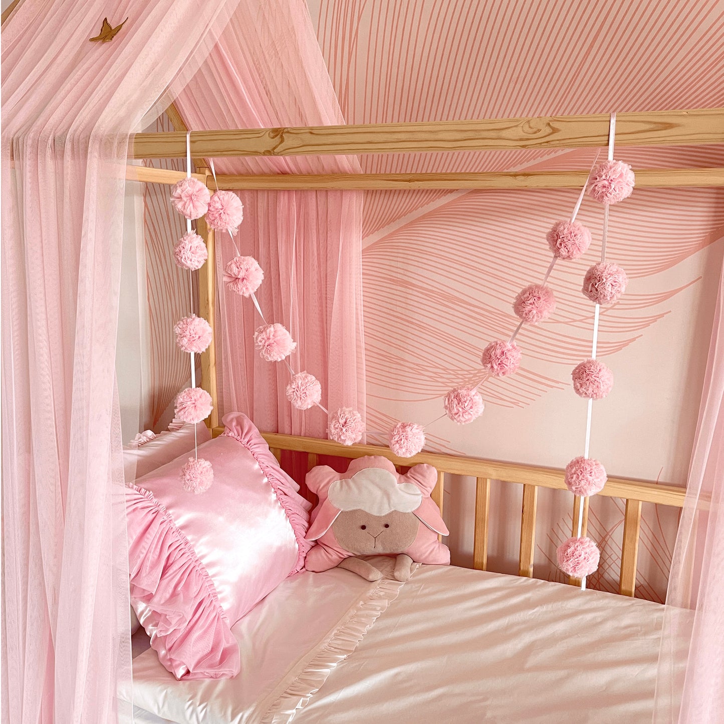 house bed - sky pink