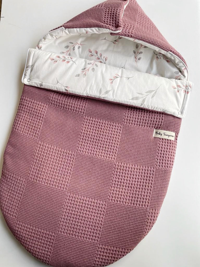 2in1 Einschlagdecke für Babyschale / Baby Schlafsack dunkel altrosa Weidenkätzchen