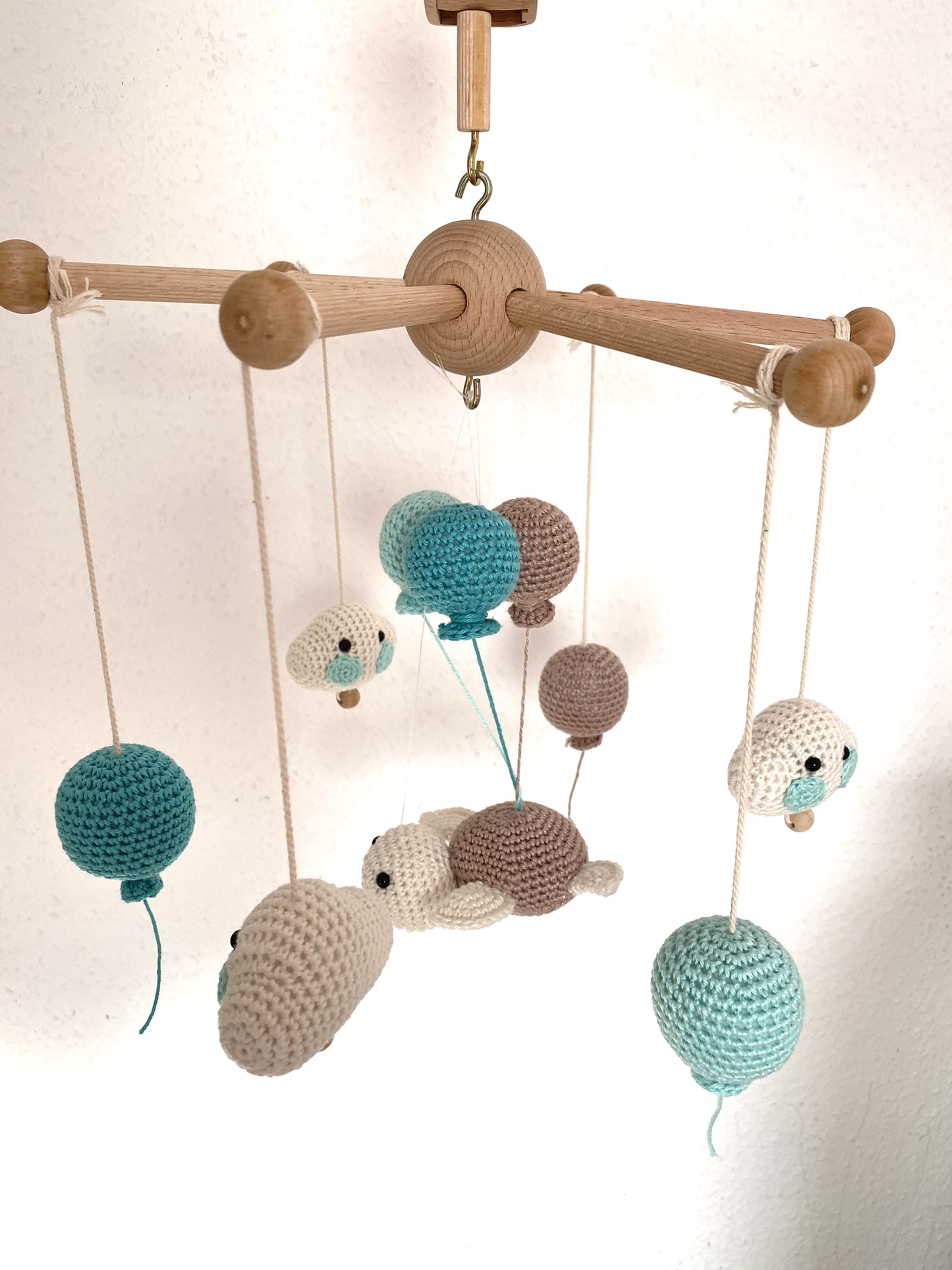 crochet baby mobile