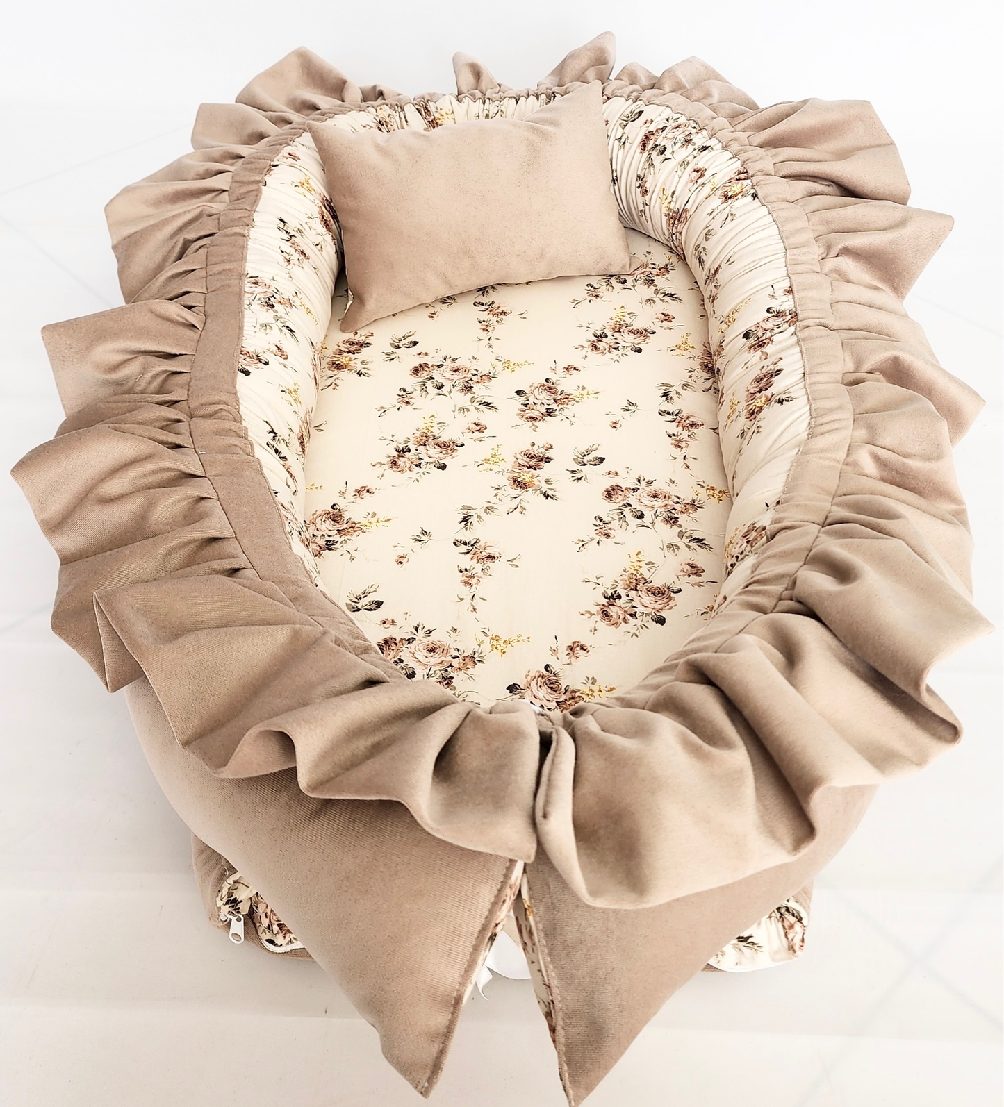 Velvet Baby Nest Beige