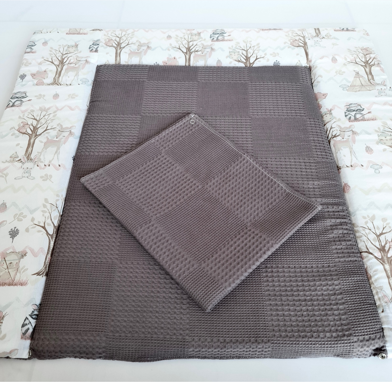 changing mat anthracite forest friends