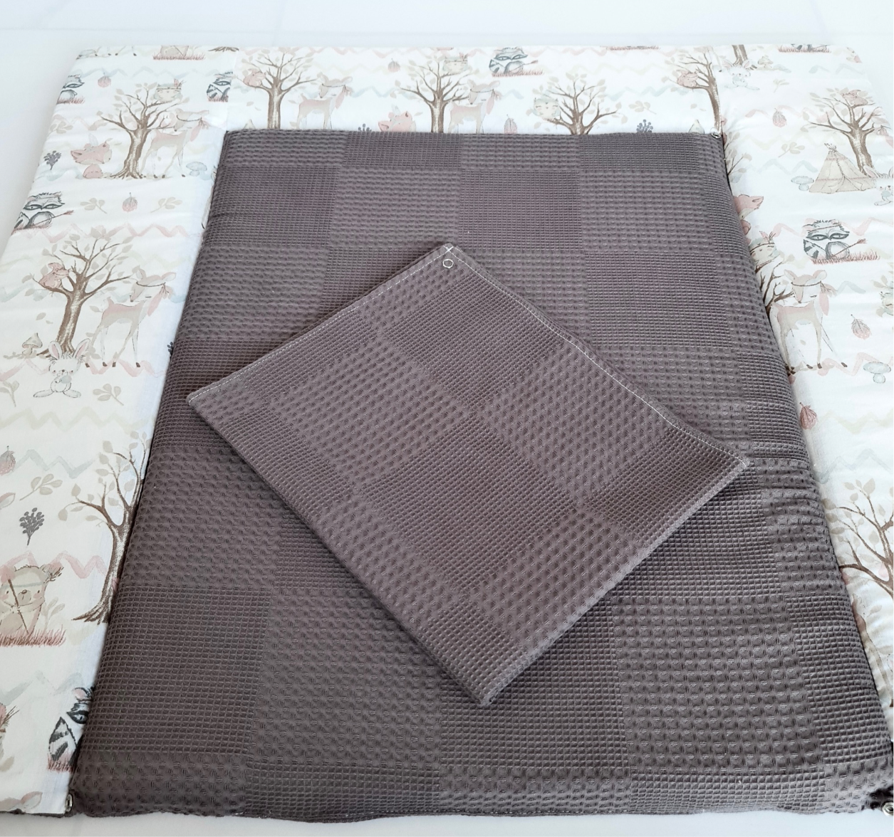 changing mat anthracite forest friends