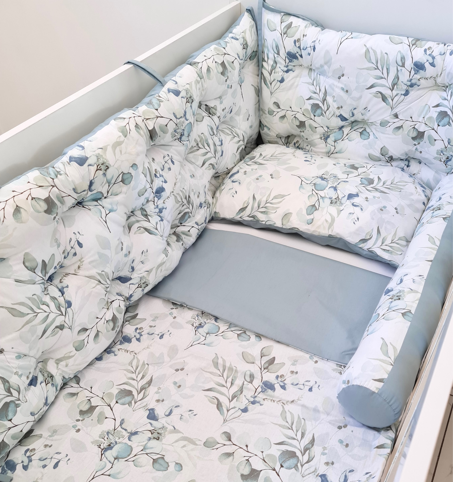 Bed border petrol blue eucalyptus, bed linen