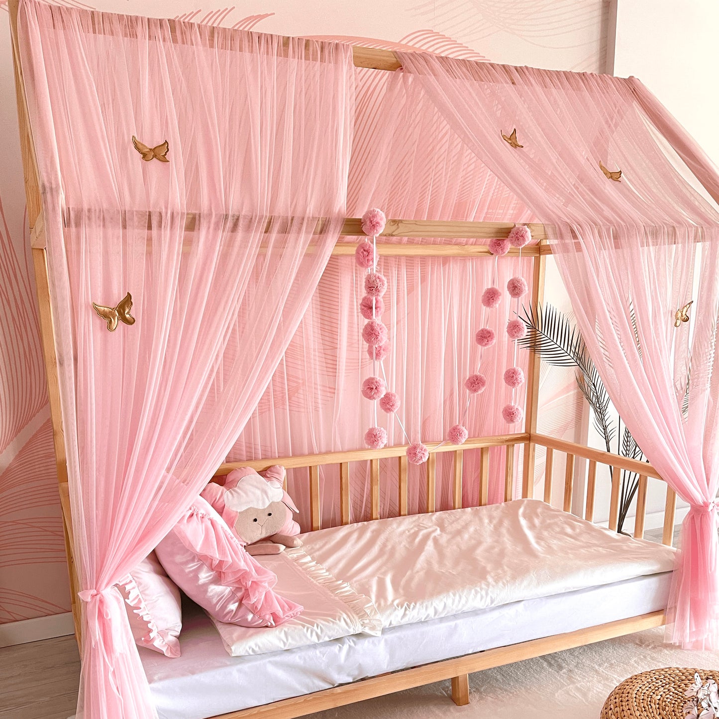 house bed - sky pink