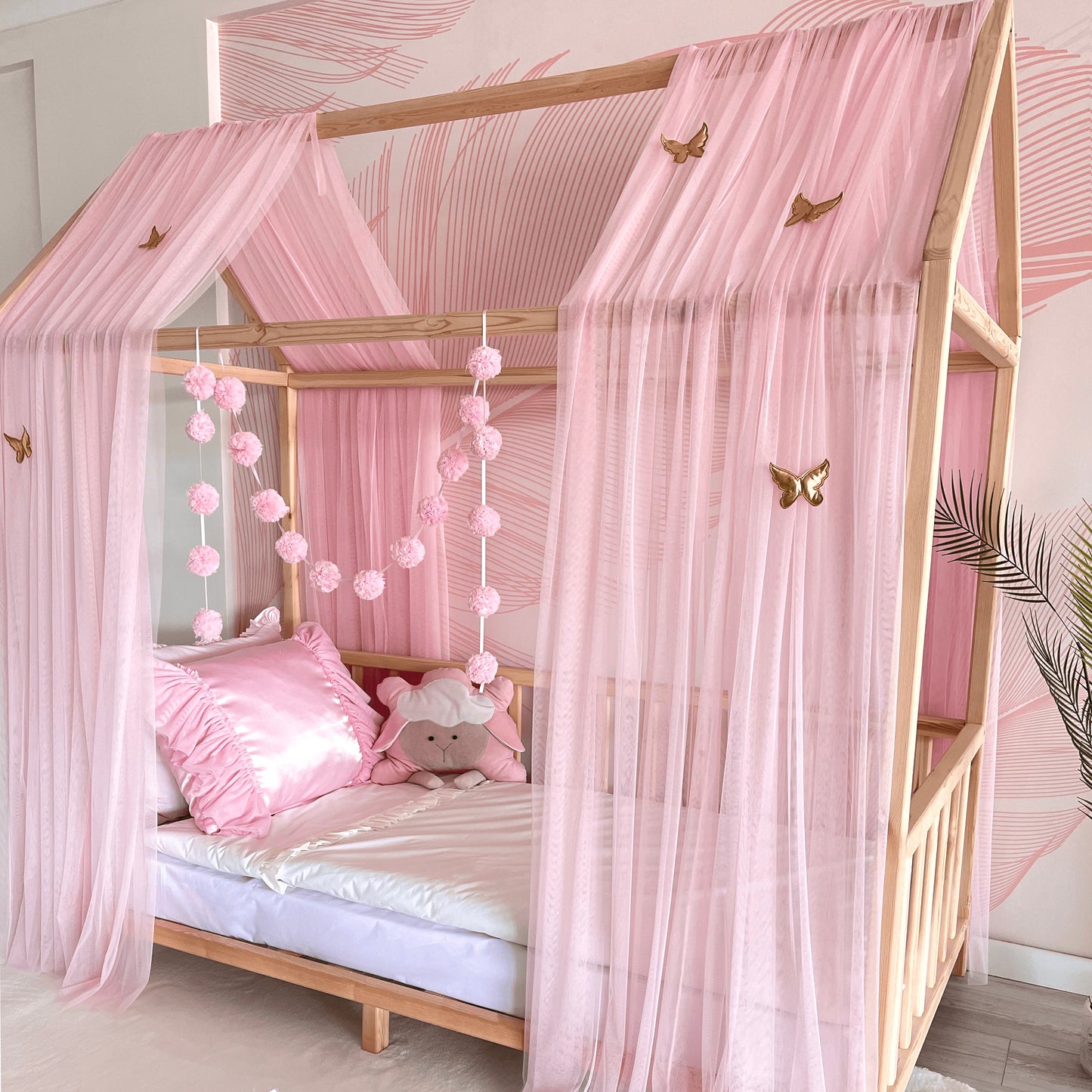 house bed - sky pink