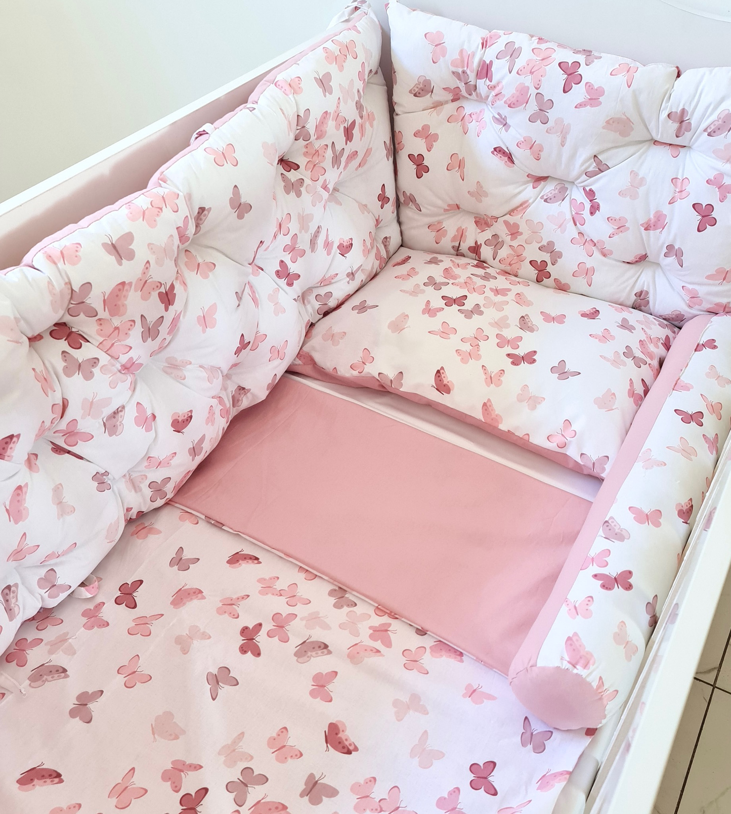 Bed border pink butterflies, bed linen
