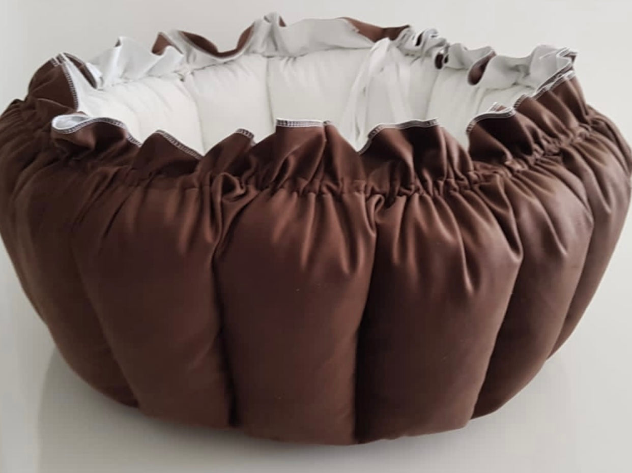 Samt 2in1 Spielmatte / Babynest Braun/ Weiß