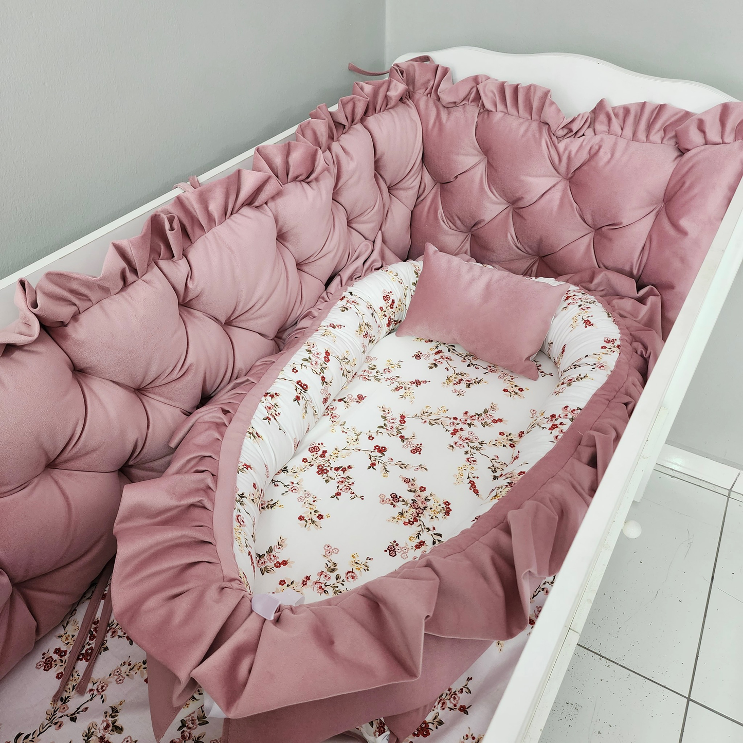 Velvet Baby Nest Old Pink Flowers