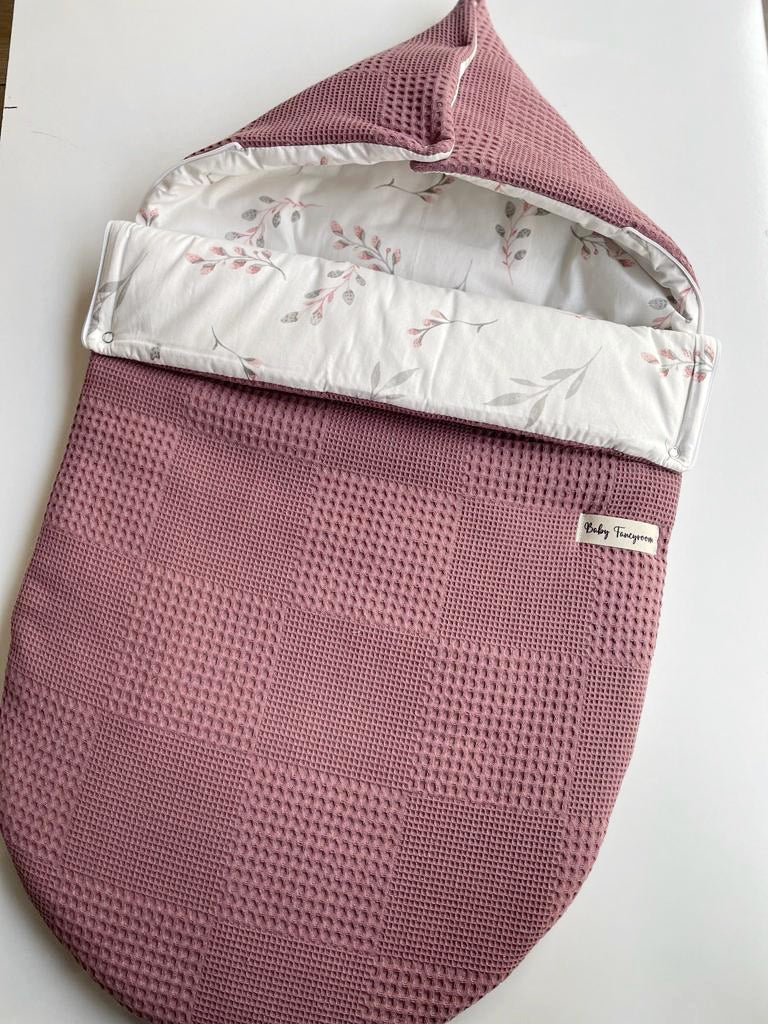 2in1 Einschlagdecke für Babyschale / Baby Schlafsack dunkel altrosa Weidenkätzchen
