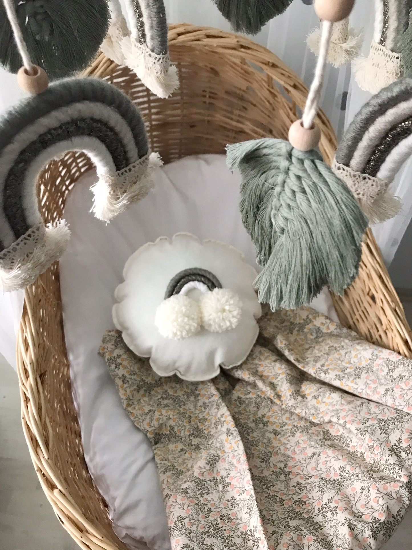 Macrame baby mobile khaki star rainbow