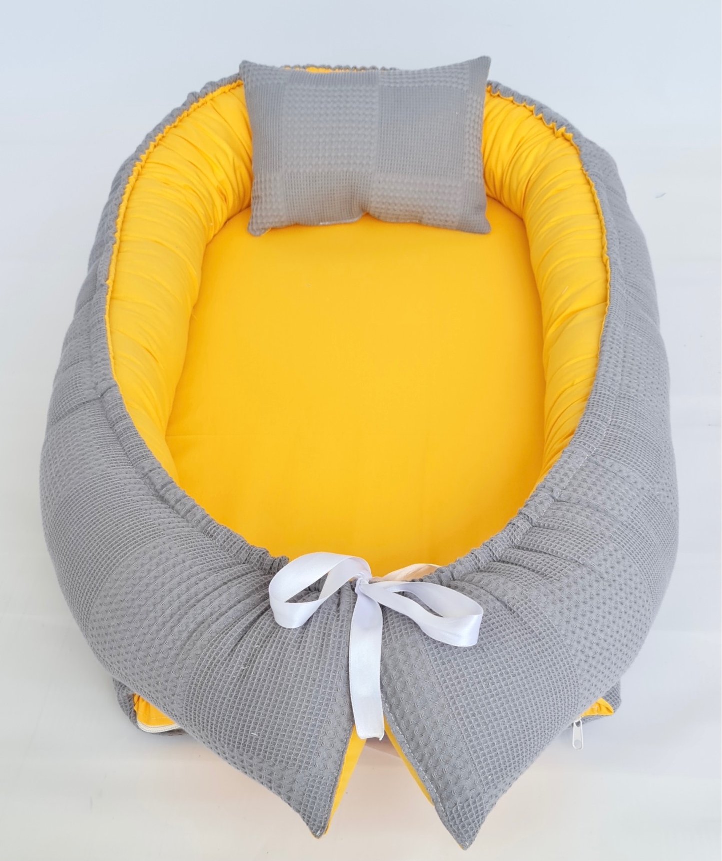 baby nest gray / yellow