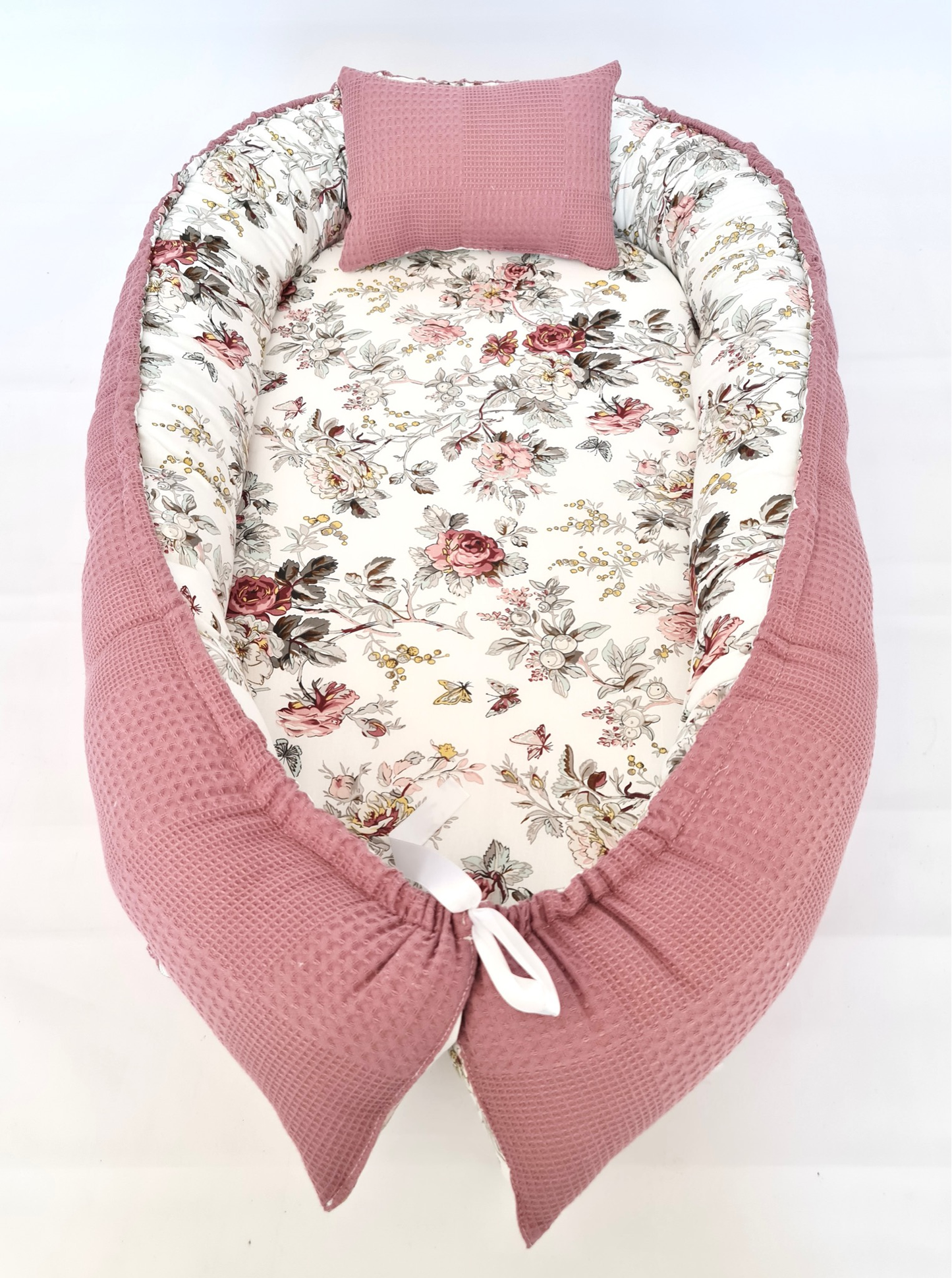 Babynestchen Dunkel altrosa Rosen