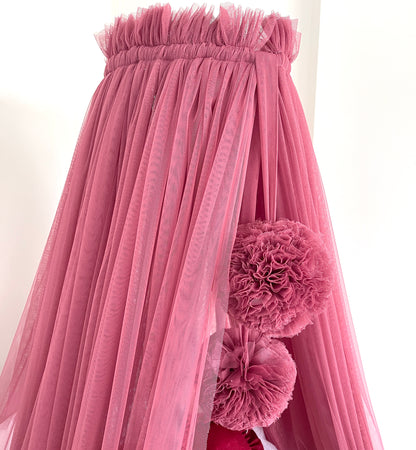 Bed canopy dark old pink with bobbles