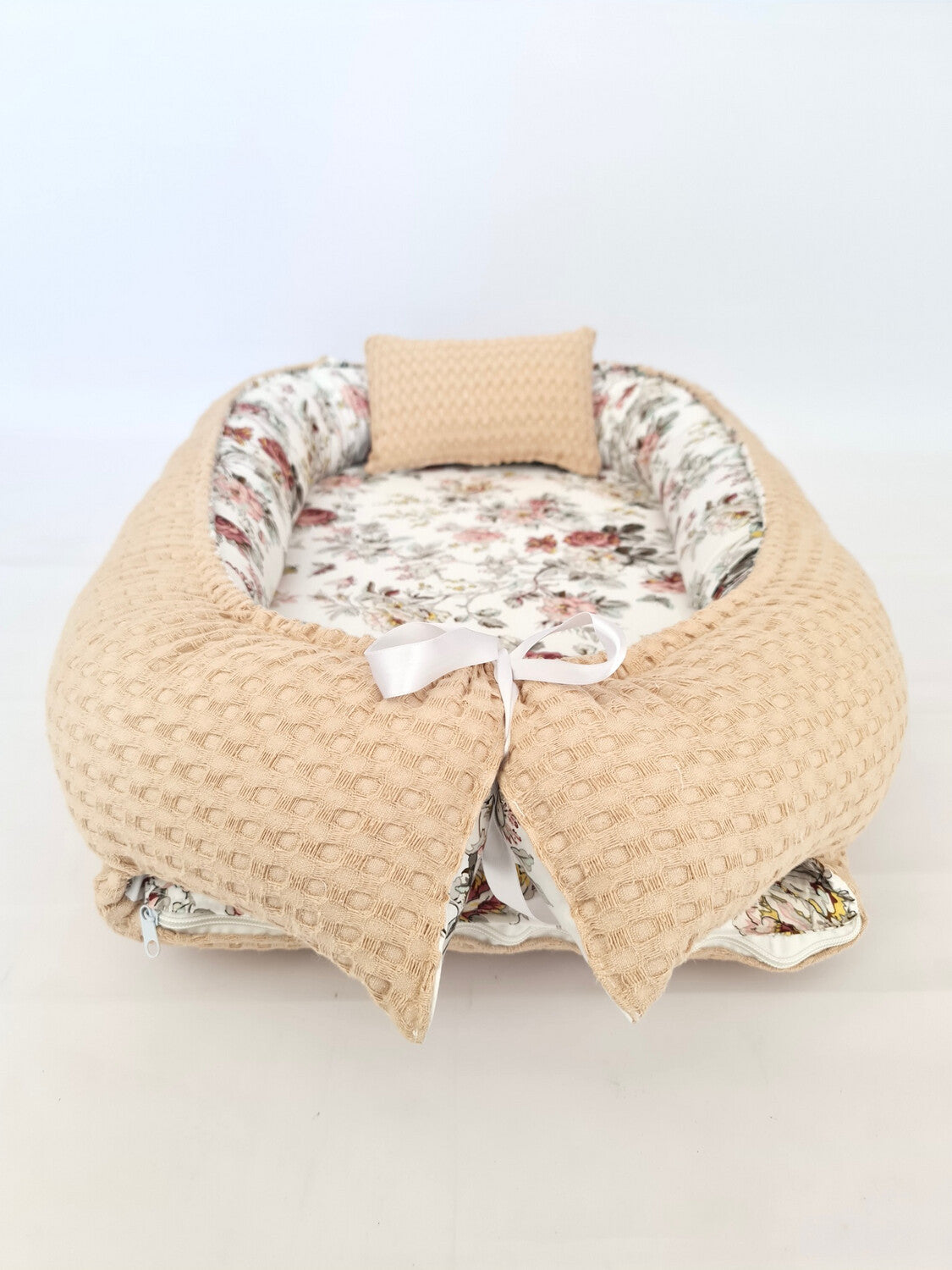 Babynestchen Beige Rosen