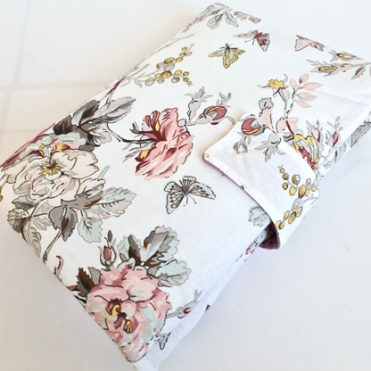 Windeltasche mit Wickelfläche taupe Rosen