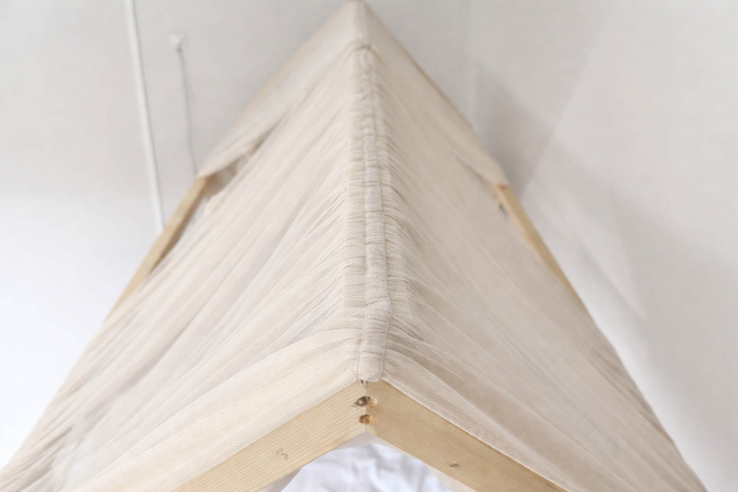 Gekräuselter Hausbett - Himmel beige