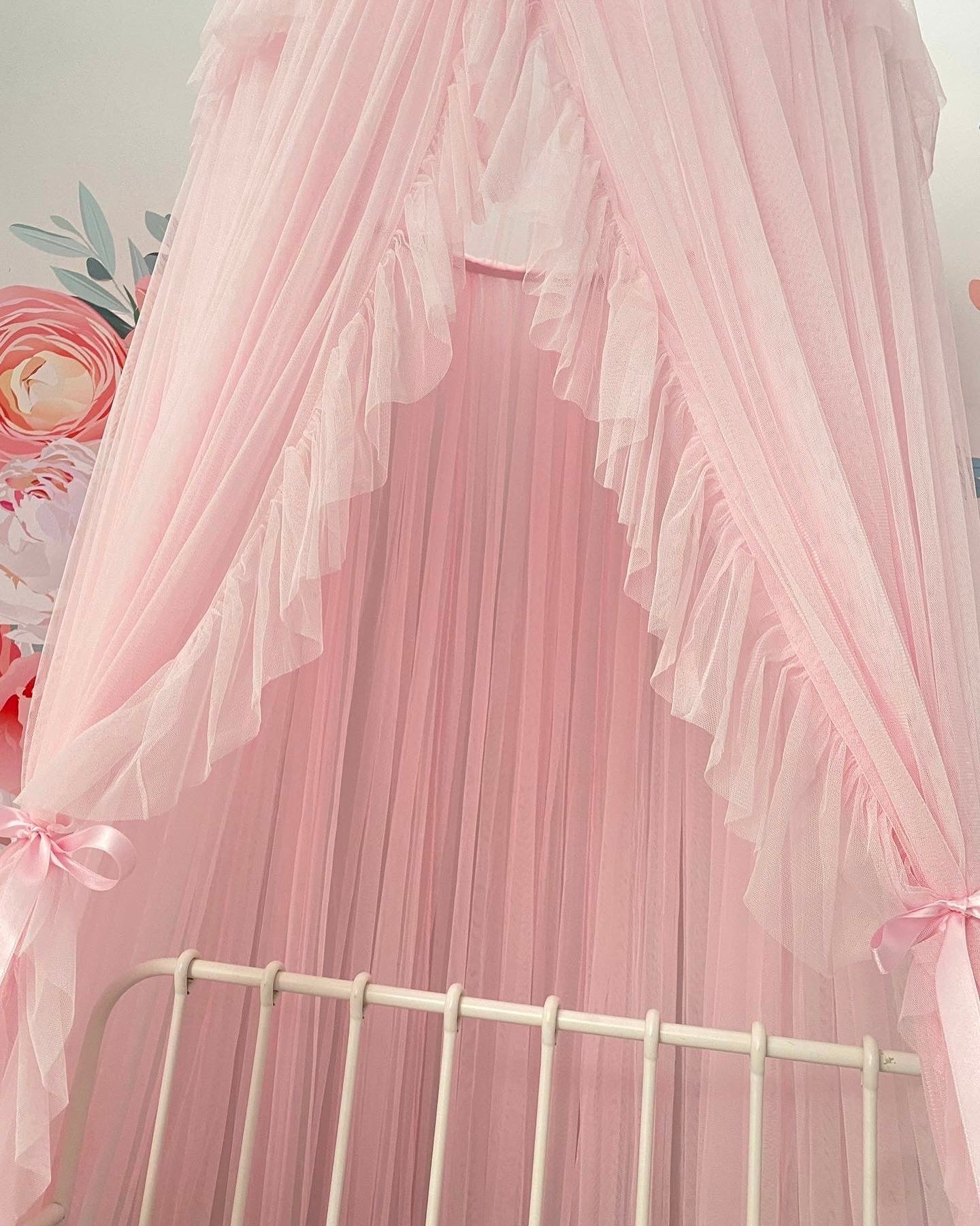 canopy pink with ruffles 