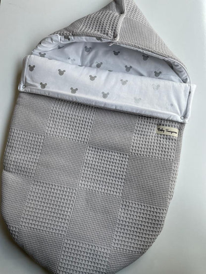 2in1 Einschlagdecke für Babyschale / Baby Schlafsack graue Mäuse