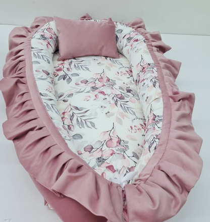 Velvet baby nest old pink eucalyptus