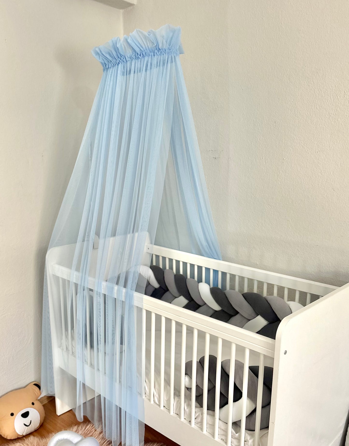 Baby Fancyroom Betthimmel für Babybett 300x180 cm – feiner Tüll, handgefertigt, eleganter Volant, Blau